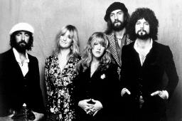 Lindsey Buckingham Sues Fleetwood Mac Over Dismissal From Band