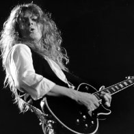 John Sykes, Thin Lizzy and Whitesnake Guitarist, Dies at 65