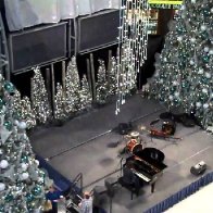 Aldo @ Mall of America's Holiday Music Series